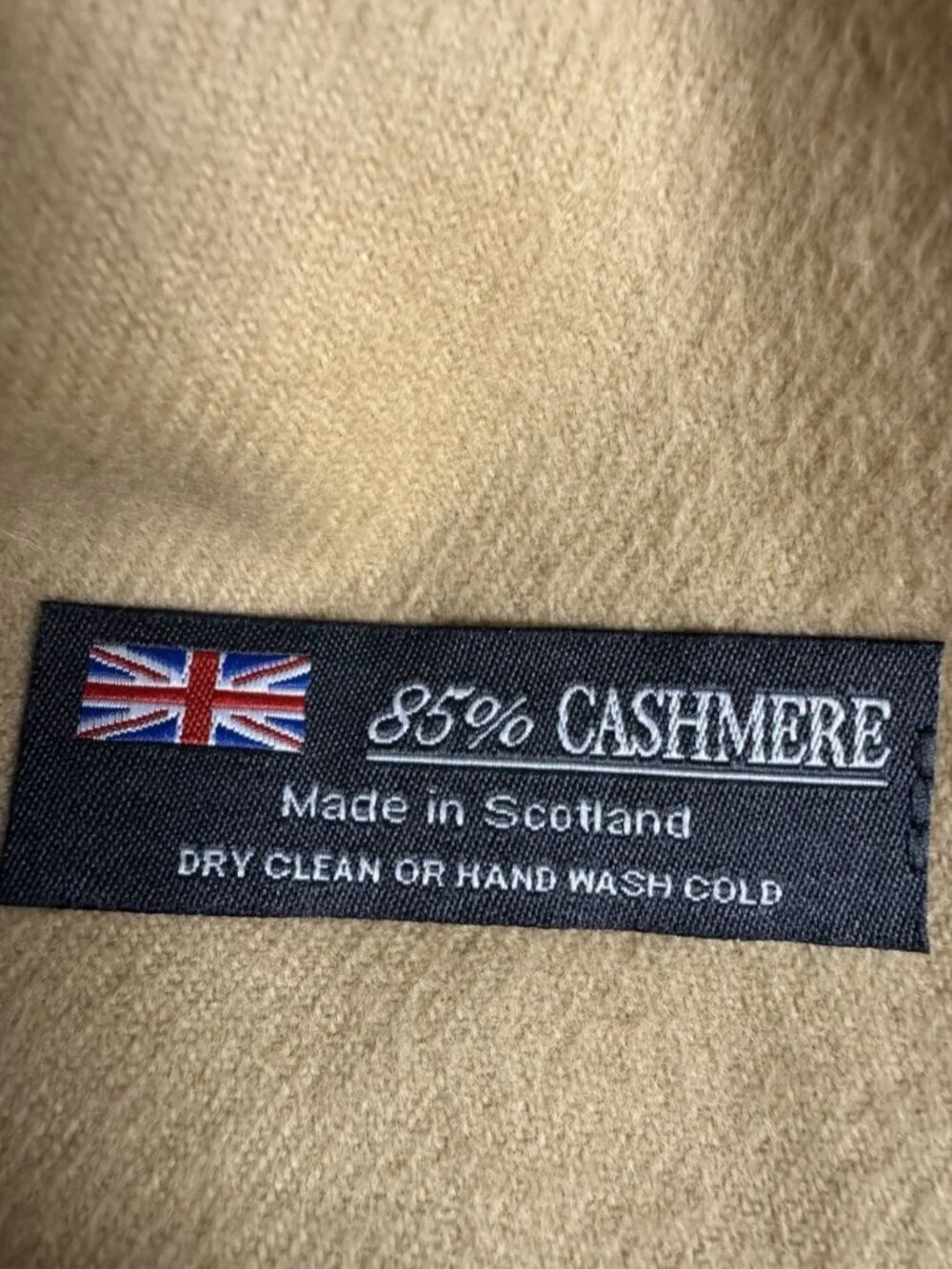 Made in Scotland 85% Cashmere Beige Scarf Fringe Soft Luxury Winter Wrap 64x12